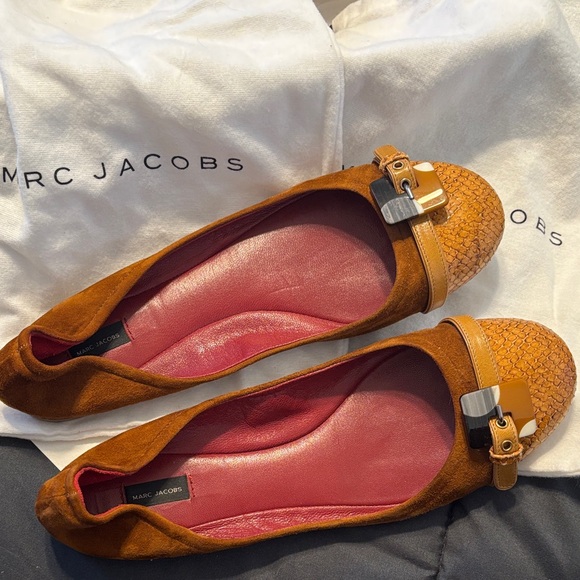 Marc Jacobs Orange and brown suede Flats with Buckle Detail - Picture 3 of 5